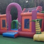 φουσκωτά παιχνίδια